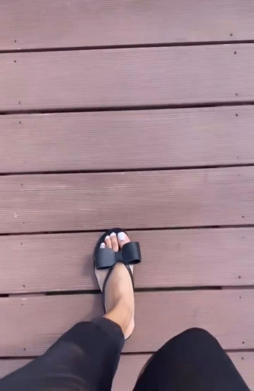 Keri Hilson Feet